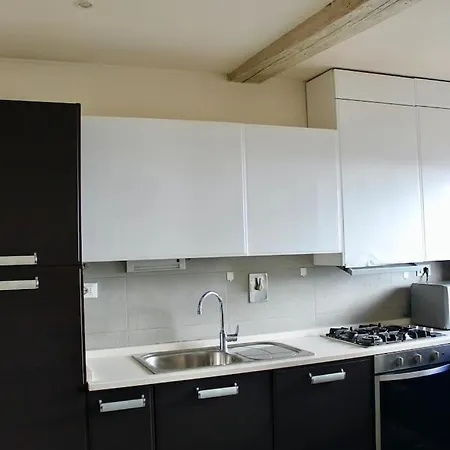 Modern 3br Near Santa Maria Novella Station Apartment Florence