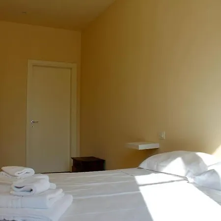Modern 3br Near Santa Maria Novella Station Apartment Florence